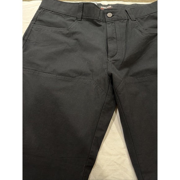 Kirkland Signature Men's 5pocket Tech Pants Black. 38x30. New With Tag - Picture 7 of 8